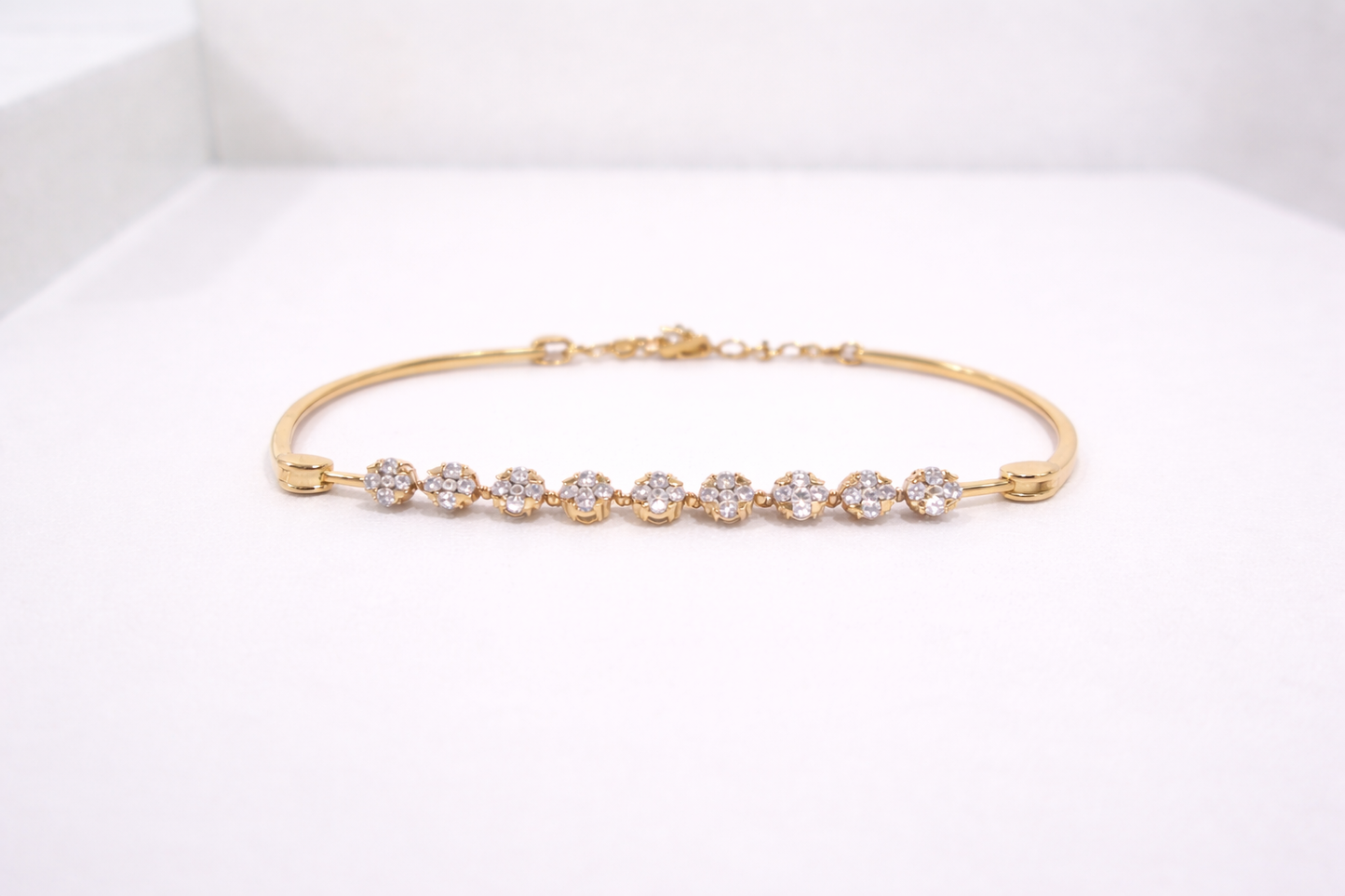 18ct Rose Gold Natural Diamond Floral Clover Cluster Bar Chain Bracelet