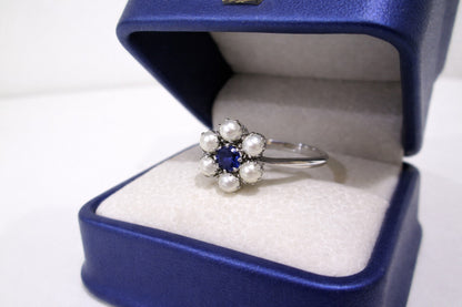 18ct White Gold & Platinum Sapphire & Pearl Daisy Cluster Ring