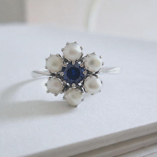 18ct White Gold & Platinum Sapphire & Pearl Daisy Cluster Ring