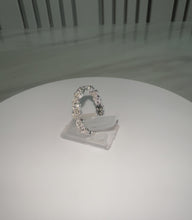 Load and play video in Gallery viewer, 14ct White Gold Brilliant Cut Diamond Filigree Cluster Ring
