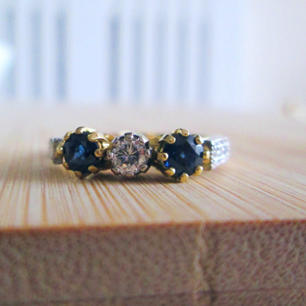 18ct Yellow Gold Round Brilliant Cut Diamond & Sapphire Trilogy Ring